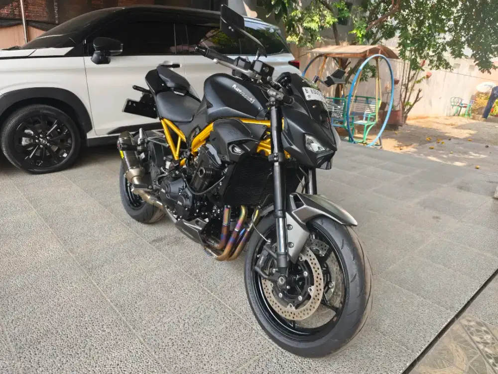 JUAL Kawasaki Z900 - 2025 (ZR900S) 948 cc - Tangan pertama