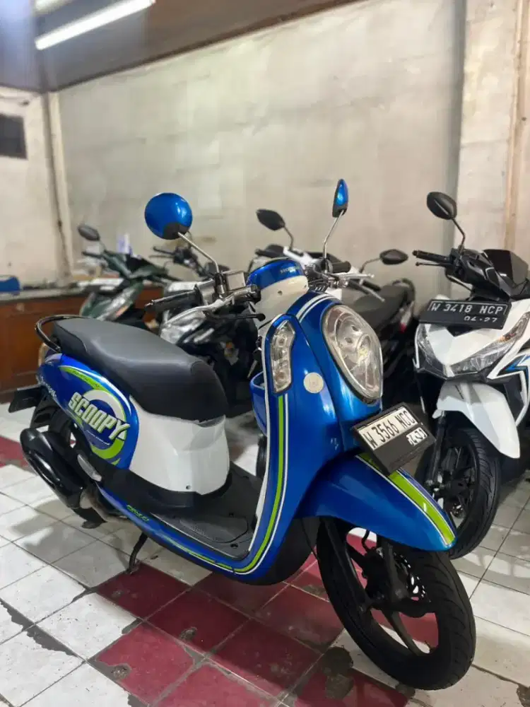 HONDA SCOOPY 2016 SAS MOTOR JL. BARATAJAYA 19 NO 5