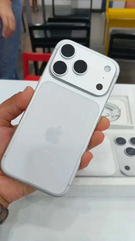 Cicilan iPhone 17promax 256gb garansi resmi
