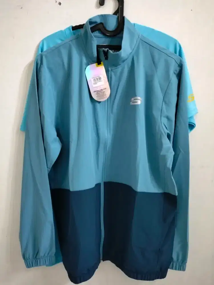 Jual jaket merk Skechers