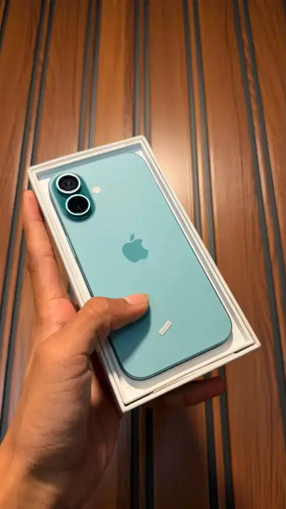iPhone 16 basic teal 128gb iBox