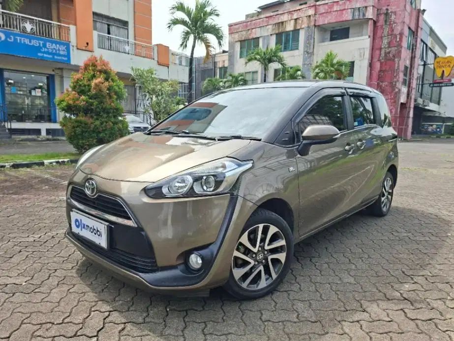 Garansi 1 Th - Toyota Sienta 1.5 V Bensin-AT 2017 Coklat