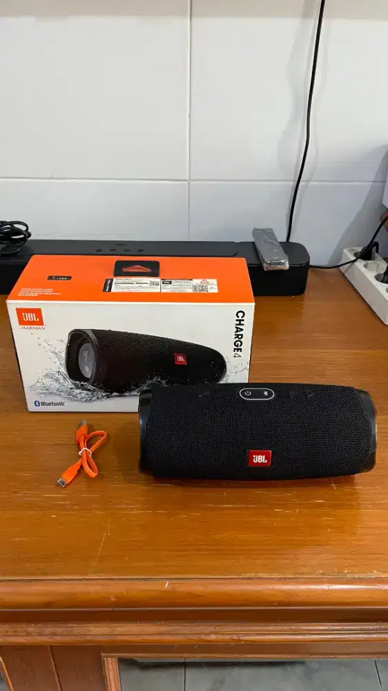 JBL Charge 4 Fullset Original