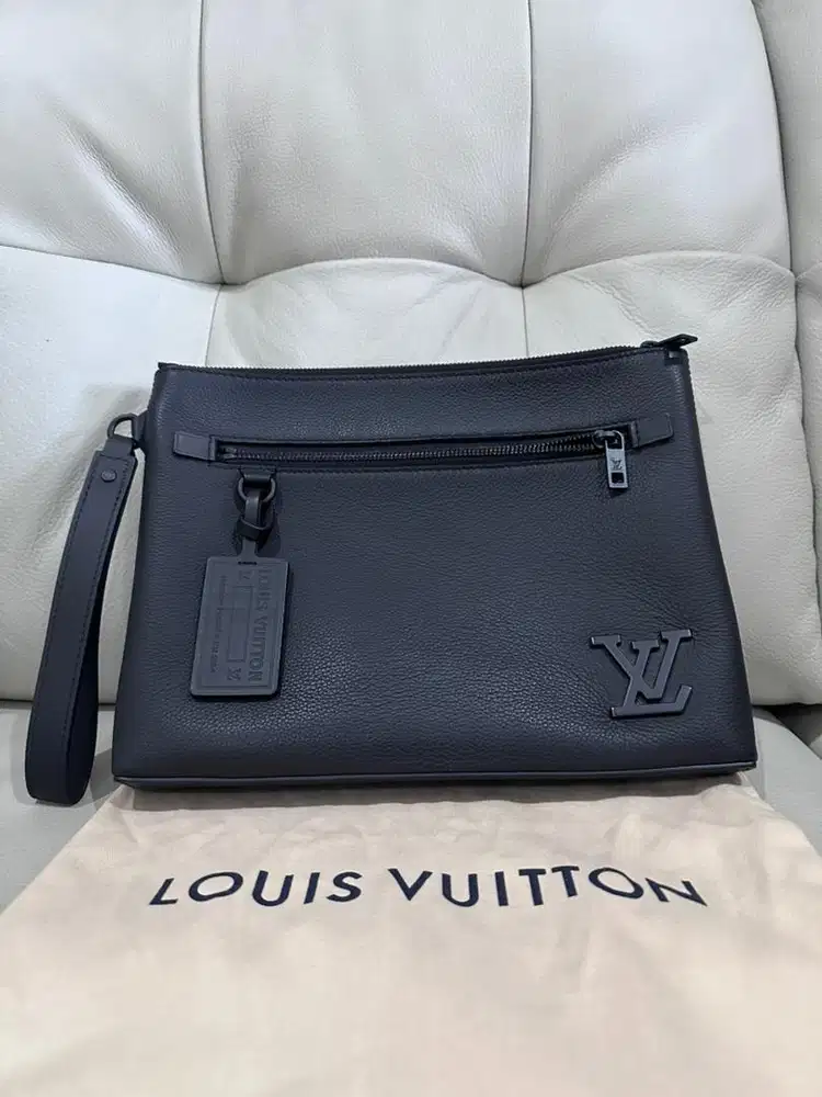 Original Men pouch Louis Vuitton