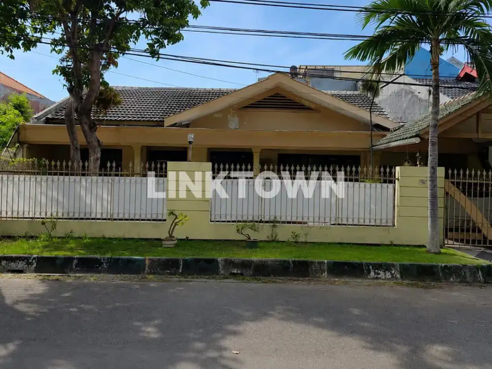 Bisa Nego Rumah Strategis Dekat Jalan Merr di Nginden Intan Surabaya Timur