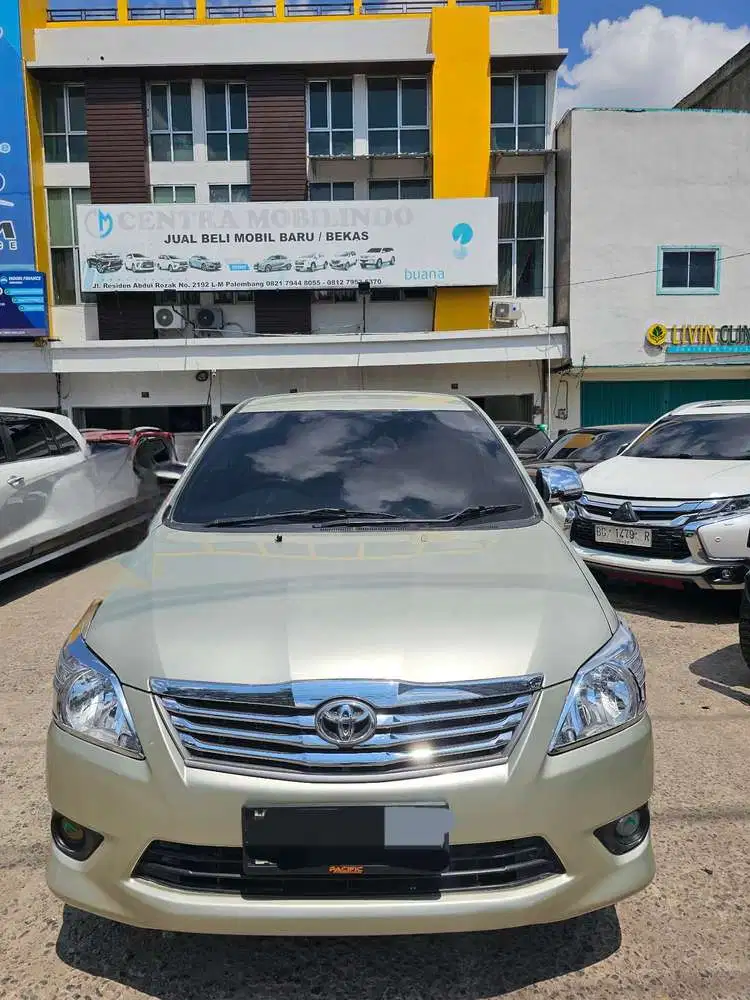 Innova G 2.5 diesel MT 2012 istimewa dp 40 jt