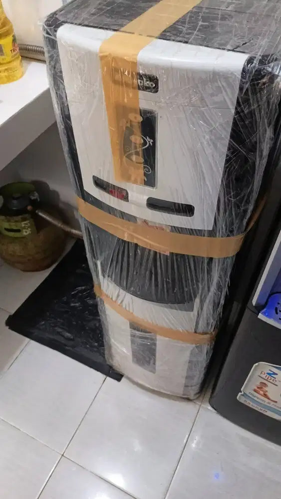Dijual cepat dispenser,tv,kipas angin,air cooler dan mesin cuci mini