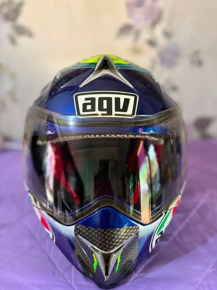 Helm AGV Pista via via repaint (basic helm GM)