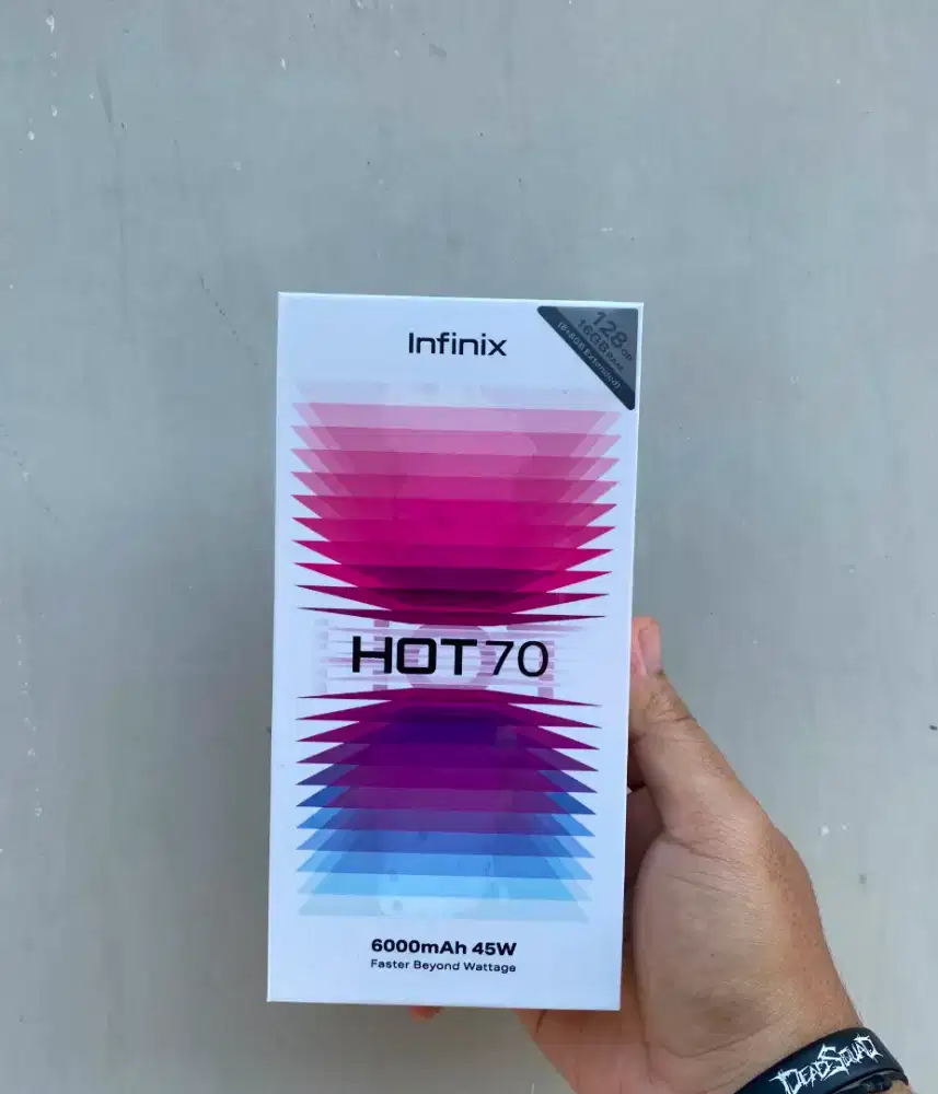 INFINIX HOT 70 8/128 NEWW!!