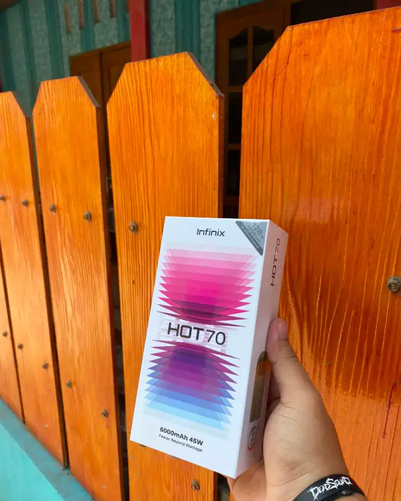 INFINIX HOT 70 8/128 NEWW!!