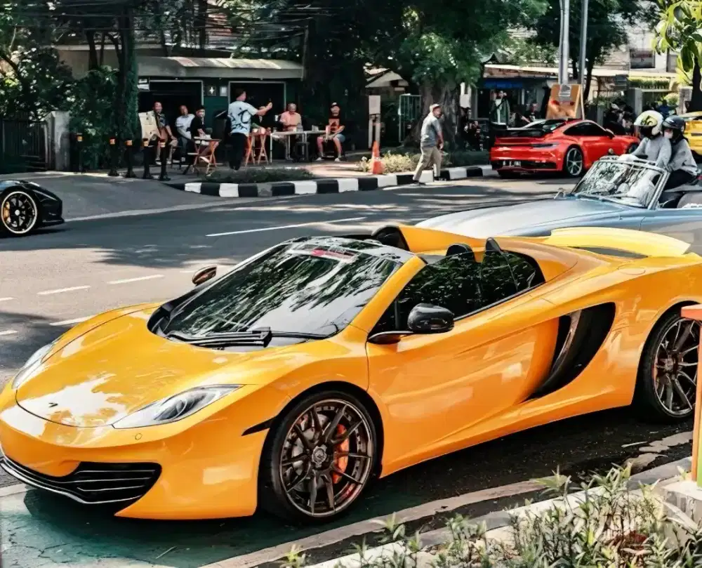 MURAH CASH. McLaren MP4 12C 2013 mp4-12c gallardo california