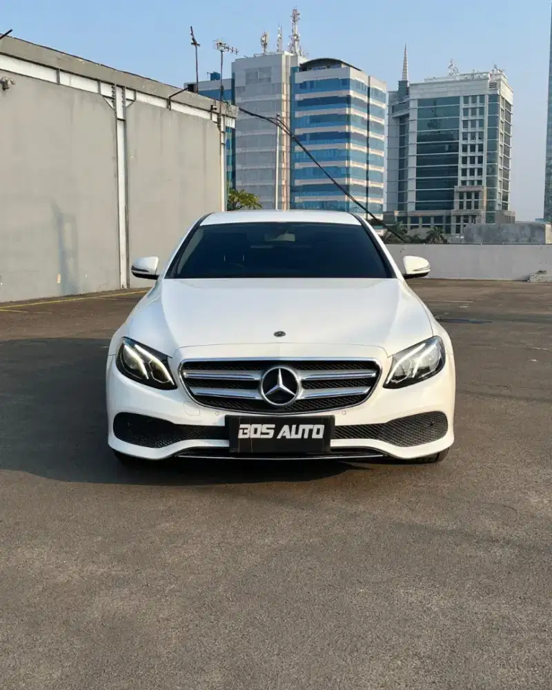 Mercedes-Benz E 250 AT KM Low  2019