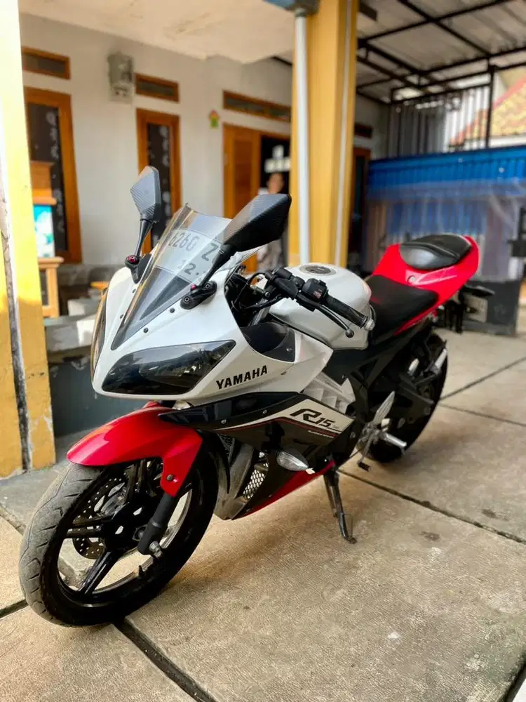 Yamaha R15 v2 2016 km rendah!!!