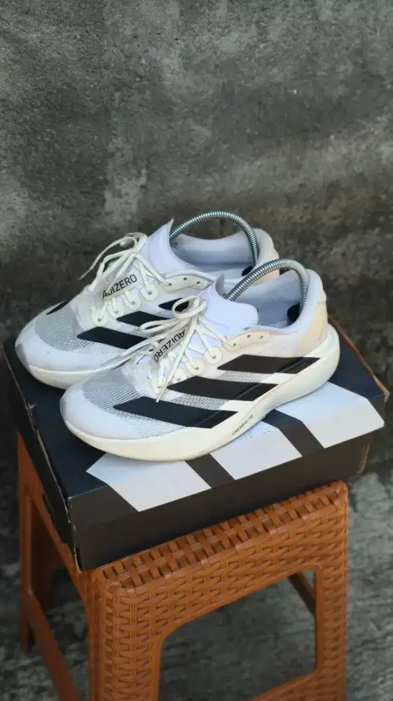 SEPATU ADIDDAS ADIZERO SZ 40 WHITE