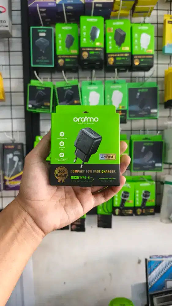 TRAVEL CHARGER TYPE C ORAIMO OCW-1111EC