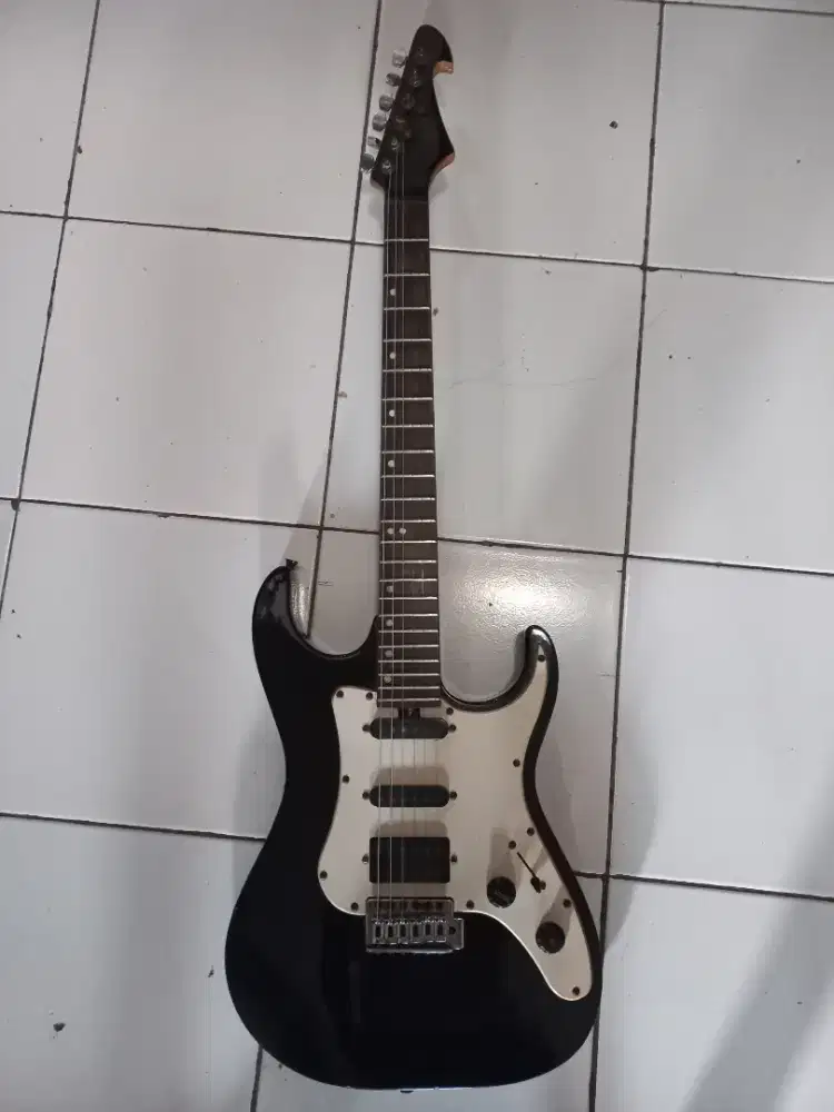 Gitar merk bucklay by washburn model strato HSS asli original MIC