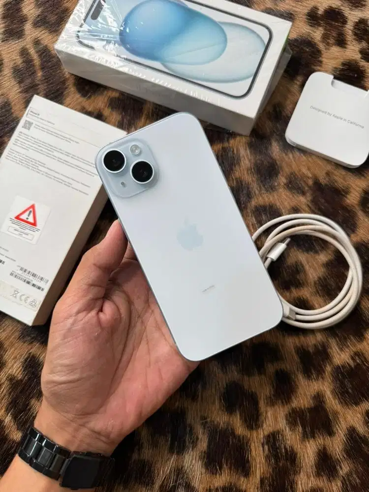 iPhone 15 256GB BH90 Resmi (Blue)