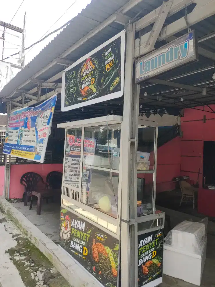 Dicari karyawati ayam penyet