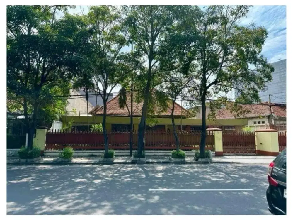 Rumah dijual di Jl.Walikota Mustajab, pusat kota Surabaya