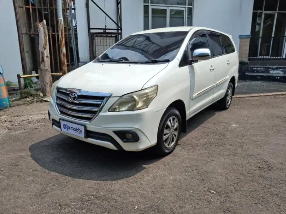 Pajak Panjang - Toyota Kijang Innova 2.0 G Bensin MT 2014 Putih