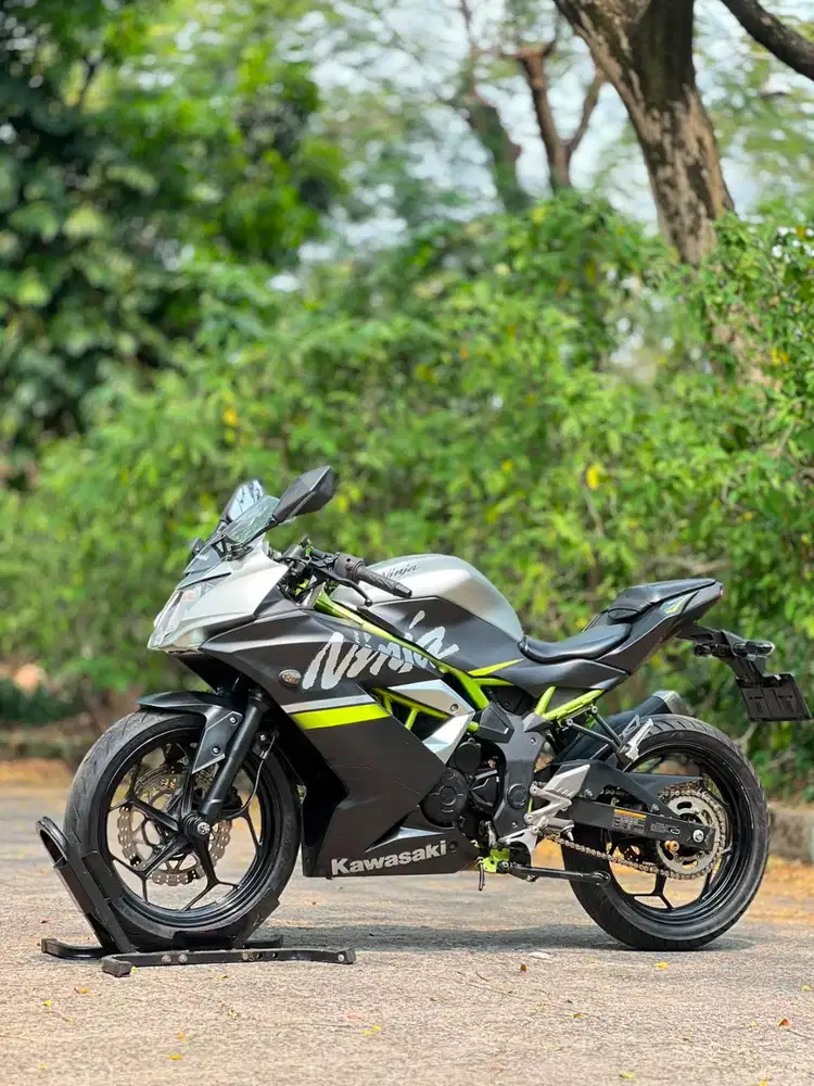 KAWASAKI NINJA 250 MONO SL 2019 HITAM KM LOW PAJAK ON SUPER MULUS