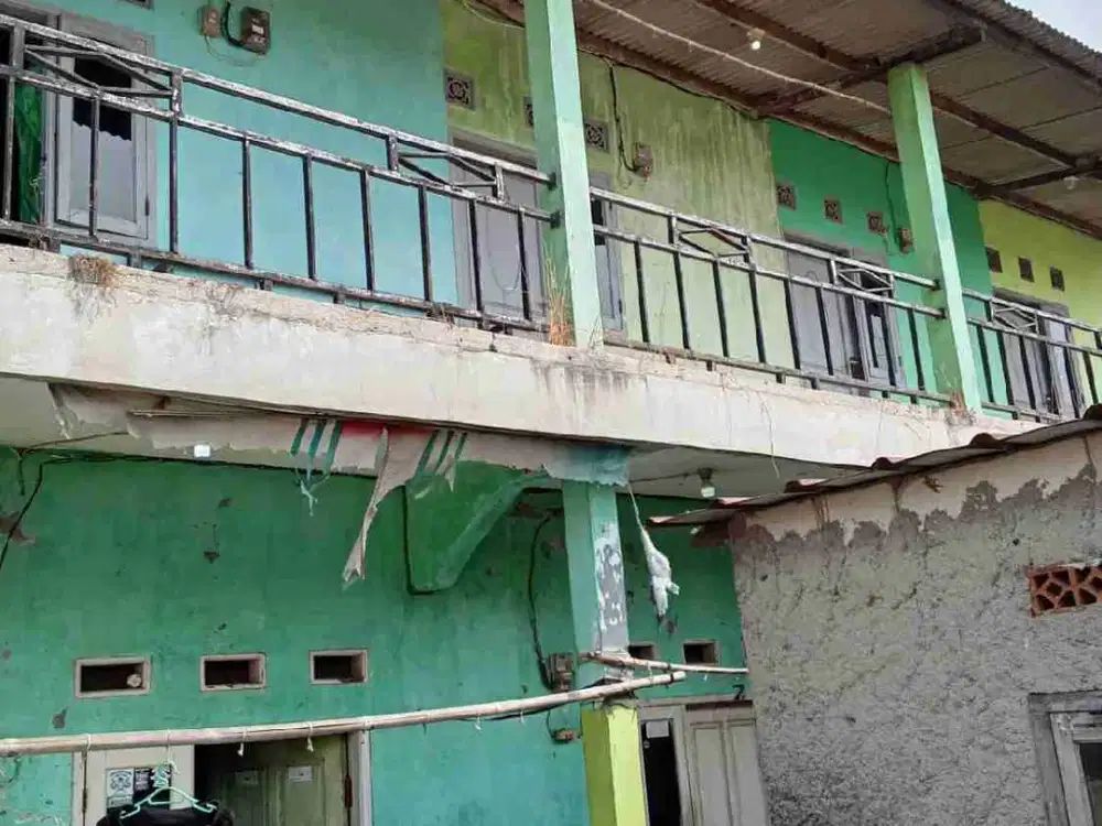 jual kontrakan 8 pintu bangunan 2 lantai deket pabrik