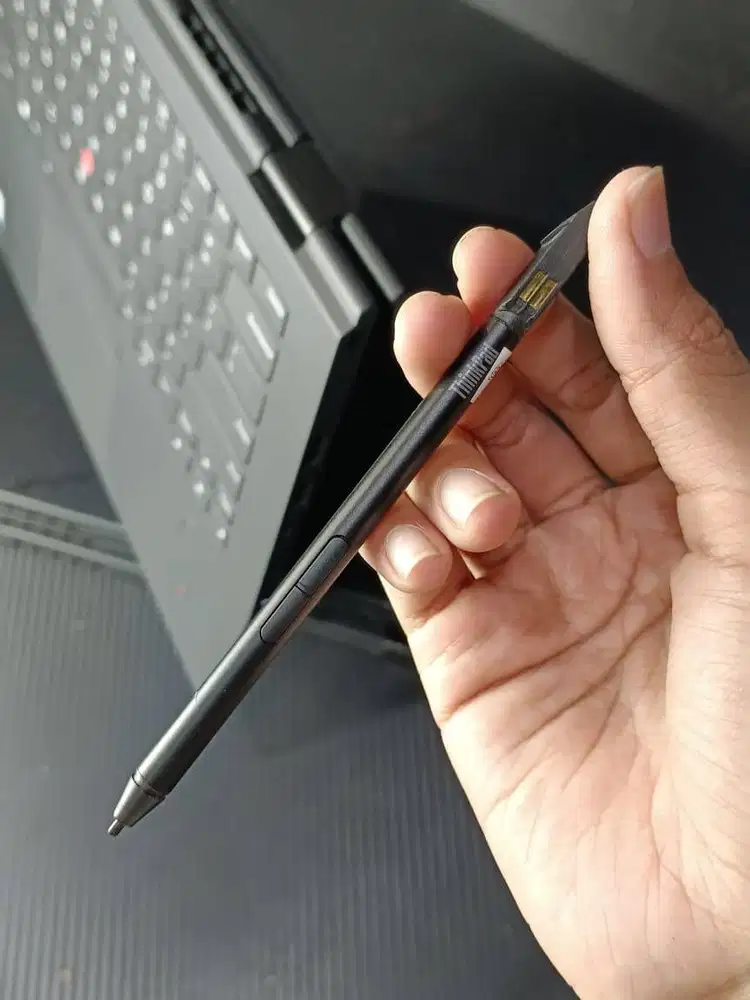 Lenovo ThinkPad X1 Yoga 3rd ( 2 In 1 Touchscreen ) i5 gen 8 ram 16gb