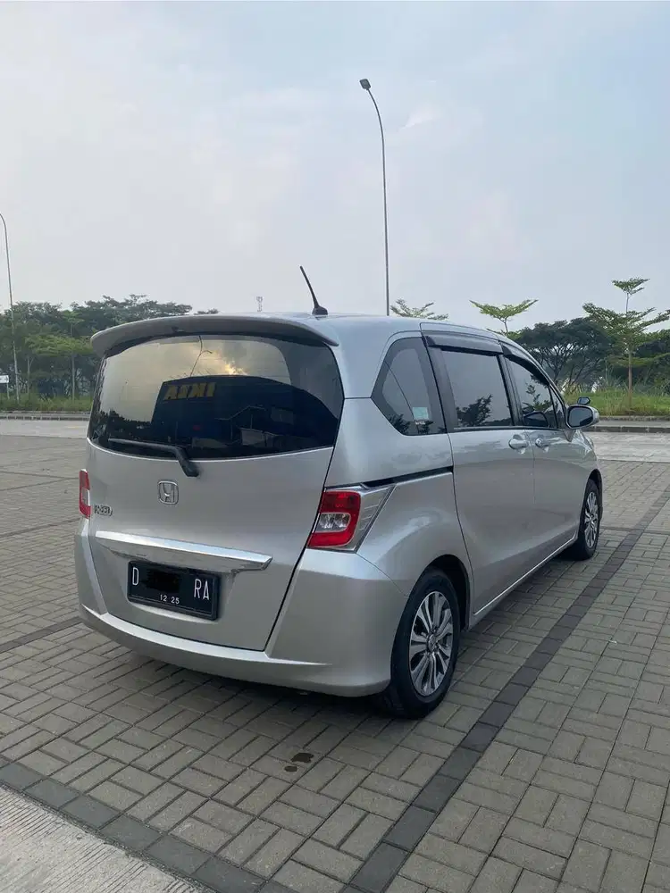 honda freed PSD E 2015