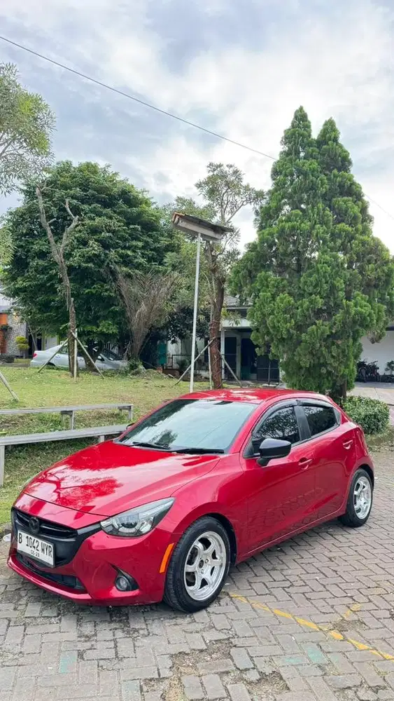 Mazda 2 R Skyactive 2014 Bensin
