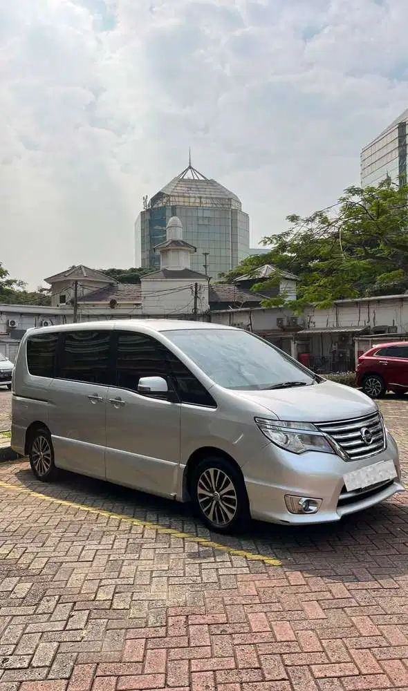 Nissan Serena 2015 Bensin