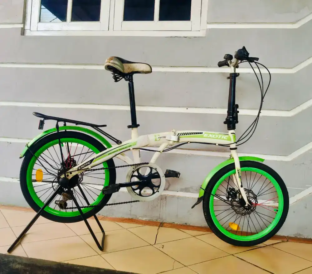 Sepeda lipat merek Exotic uk'20 hrg 550rb net kondisi masih bagus