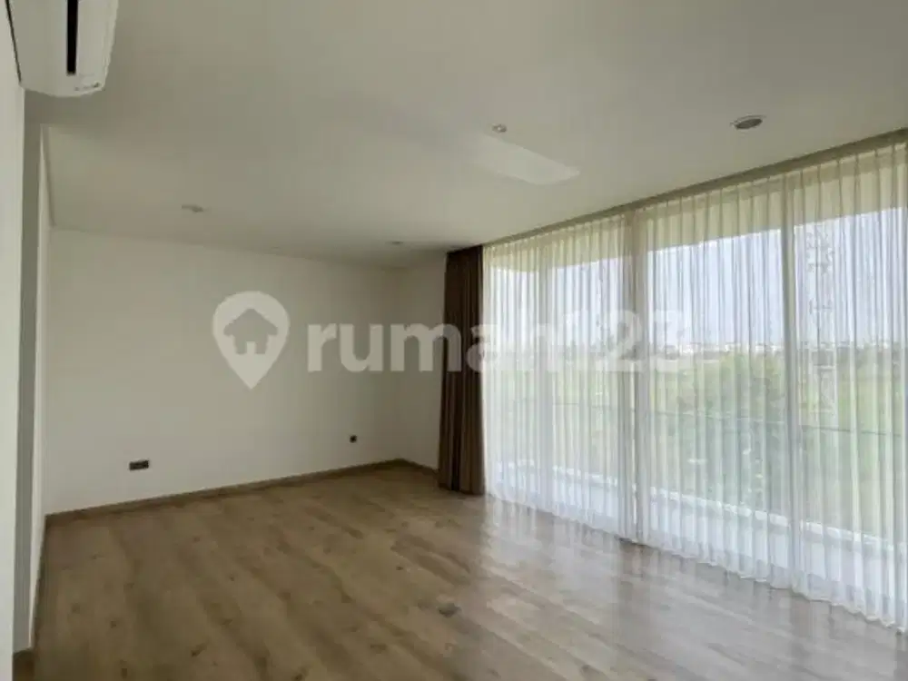 Rumah Besar Mewah Golf Island View Golf Terbaik