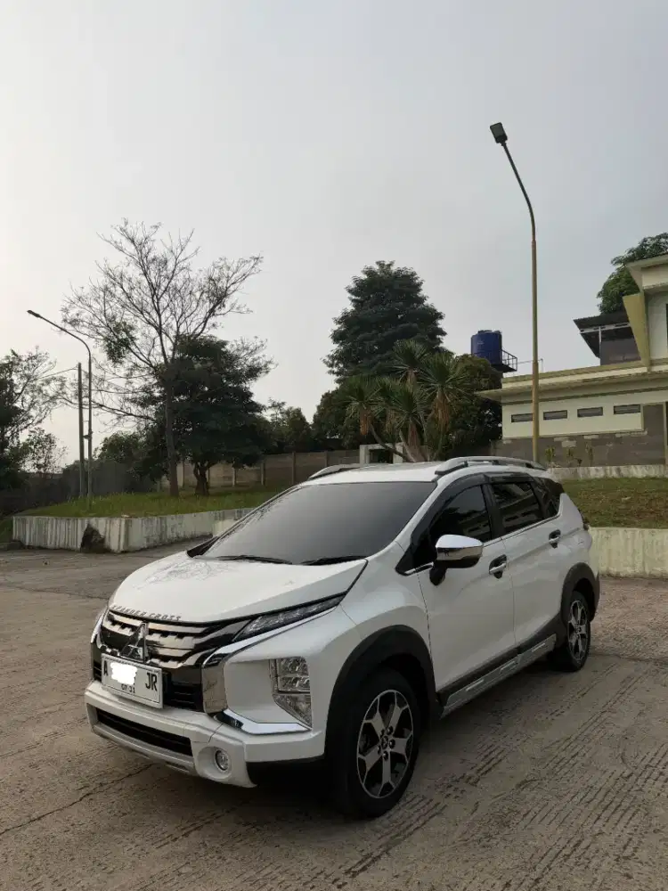 Xpander Cross Premium Package