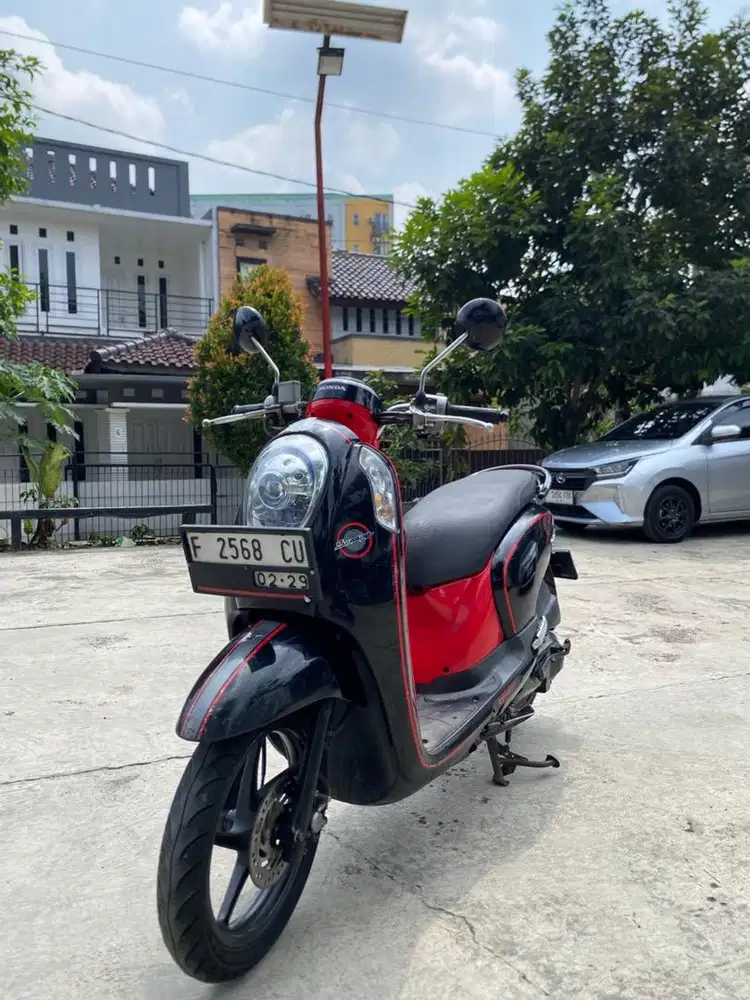HONDA SCOOPY - 2013