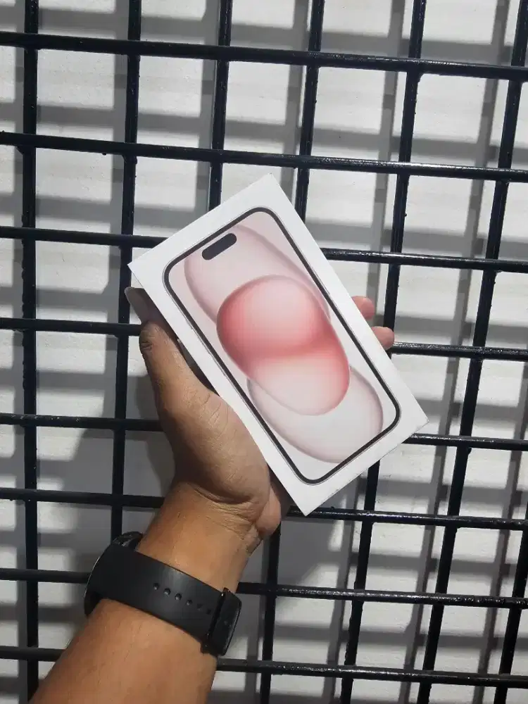 Iphone 15 128GB Garansi resmi IBOX