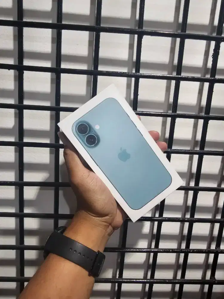 Iphone 16 128GB Garansi resmi IBOX