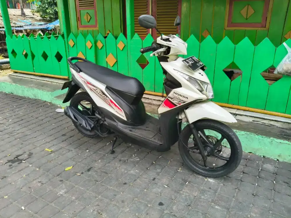 Honda Beat 110cc PGM-FI Tahun 2014