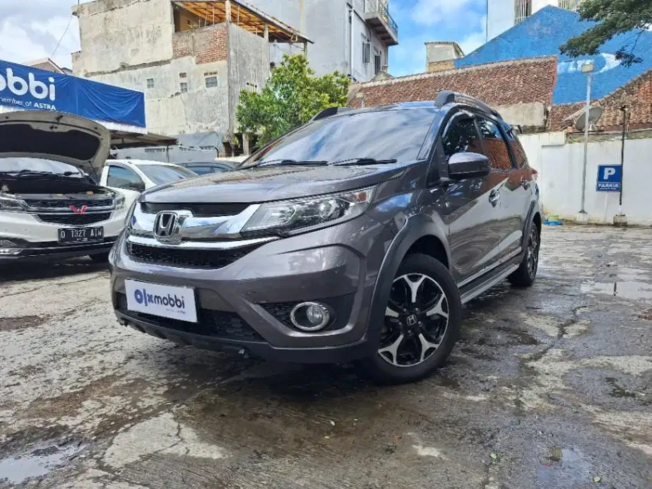 DP MURAH Honda BR-V 1.5 Prestige Bensin-AT 2018 Abu CEYLB