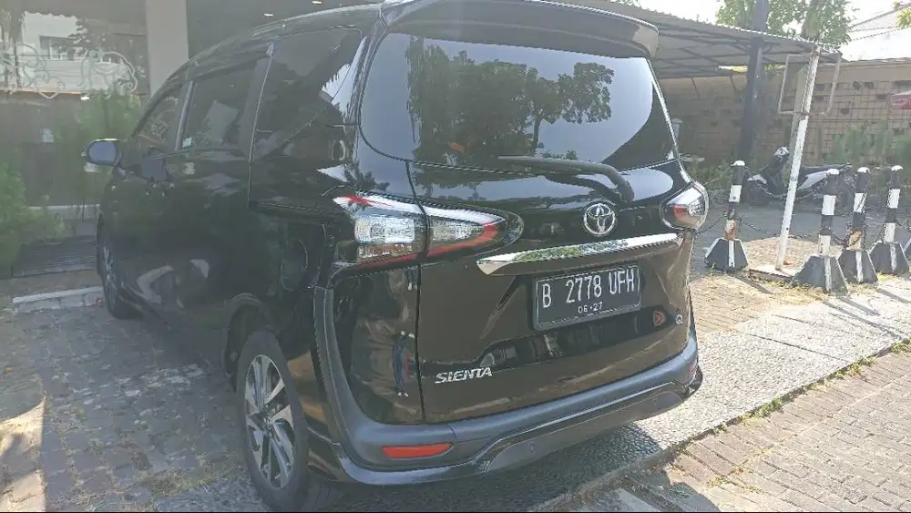Sienta Q 2017 Automatic (CVT) Hitam, Pajak Panjang, KM Rendah