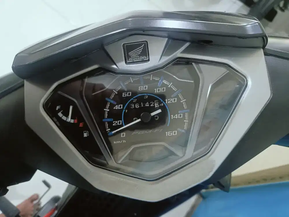Hitam doff HONDA SUPRA X PGM FI CW 125 2021 BISA KREDIT