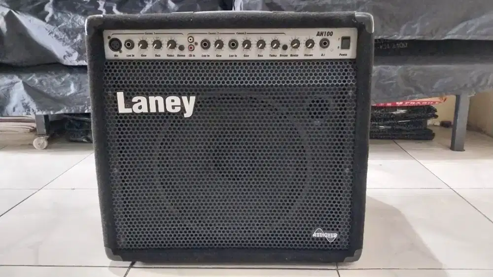 Ampli keyboard laney AH 100