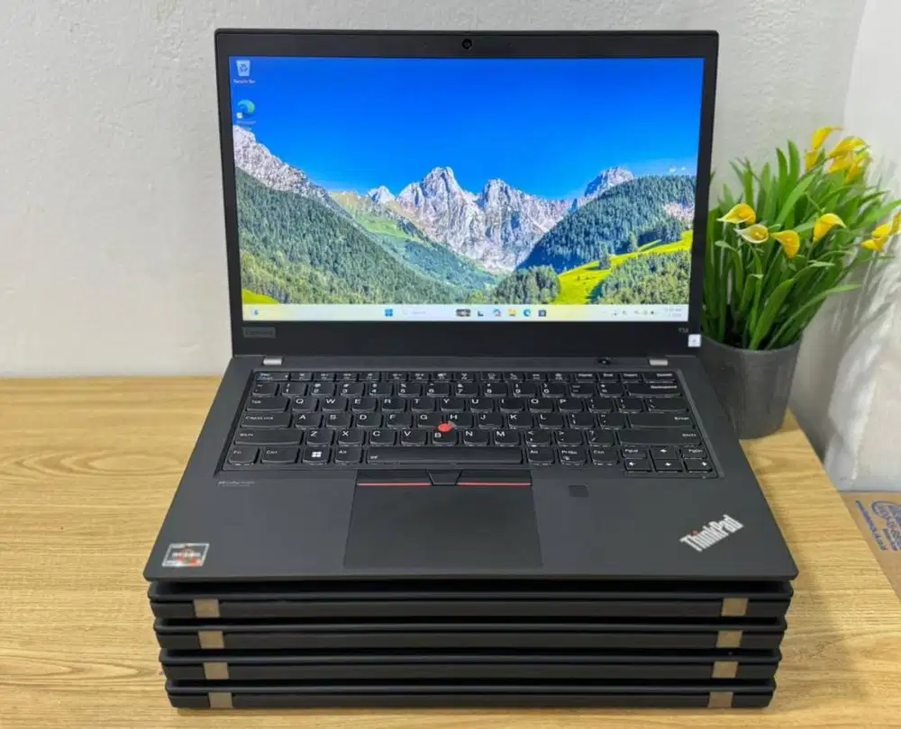 Laptop Lenovo Thinkpad T14 G2 AMD Ryzen 7 Pro-5850U 16GB 14inch N-WJ