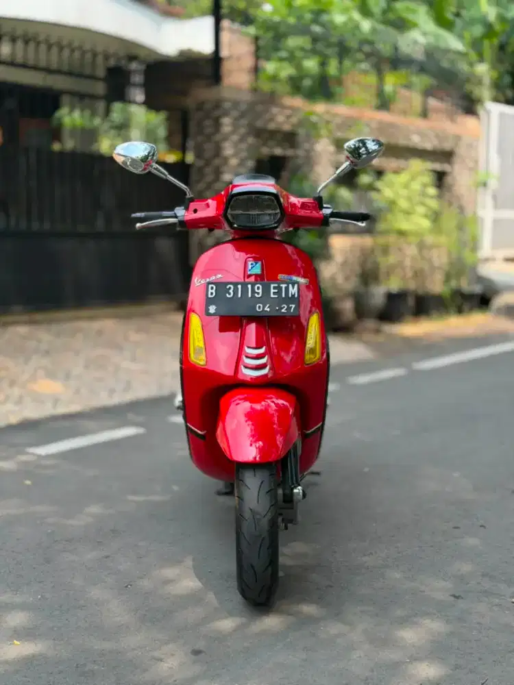 VESPA SPRINT 150 IGET ABS 2022 MERAH - TERMURAH SEINDONESIA