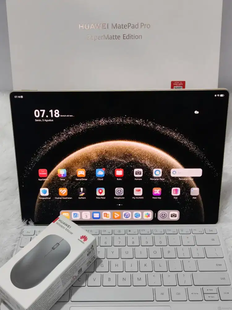 HUAWEI MatePAD Pro (13,2 inci) 12/512GB - Gold + Keyboard + Mouse