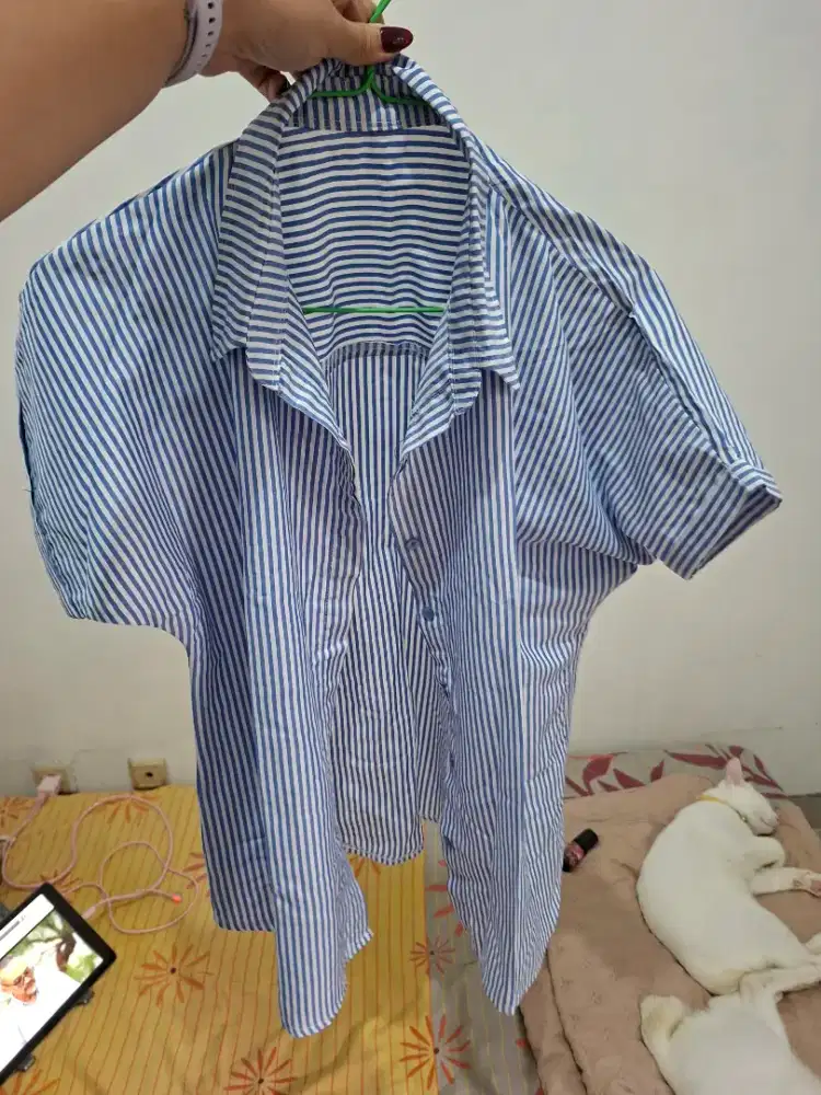 Kemeja lengan pendek ld 100cm