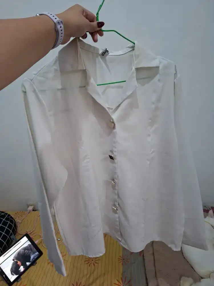 Kemeja putih ld 100cm