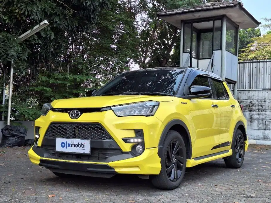 KM LOW PAJAK HIDUP TOYOTA RAIZE 1.0 GR SPORT TWO TONE BENSIN-AT