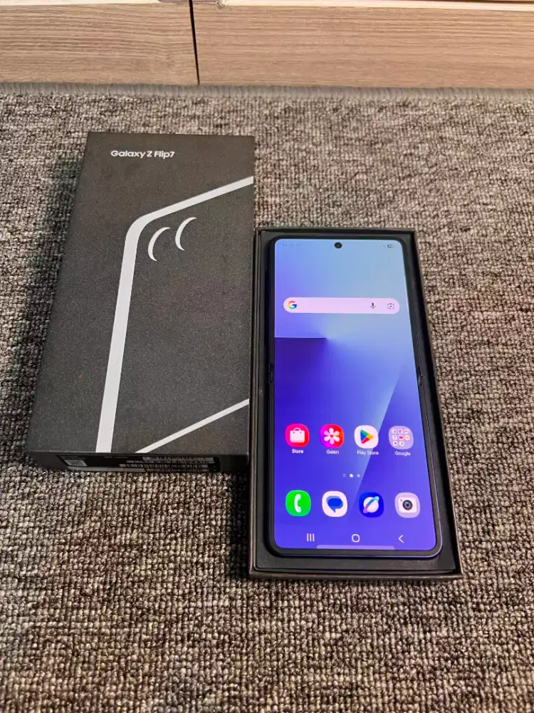 SAMSUNG Z FLIP 7 12/256