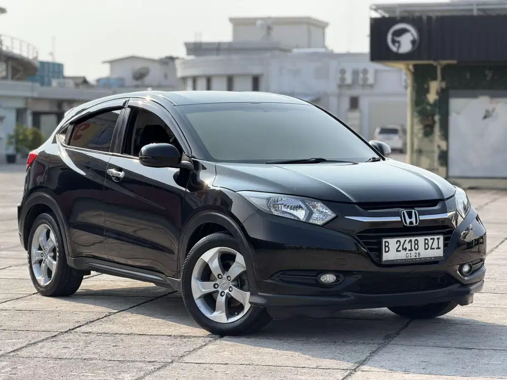 Honda HRV E AT 2017 Tangan Pertama