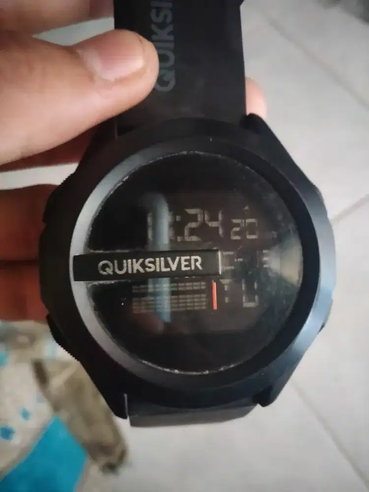 Jual 2 jam tangan murah cuma 100.000
